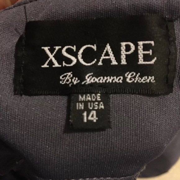 Dress - Picture 4 of 4